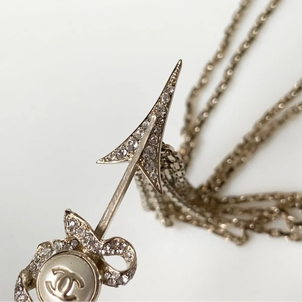 CHANEL Crystal Pearl Multi Strand Chain CC Arrow Necklace Gold - Picture 12 of 16